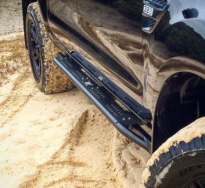 Guide To Choosing the Right Rock Sliders and Side Steps for Your 4x4